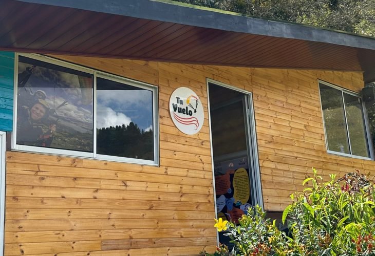 Oficina de Atención al Cliente: Nuestro equipo está siempre listo para ayudarte y resolver tus dudas.